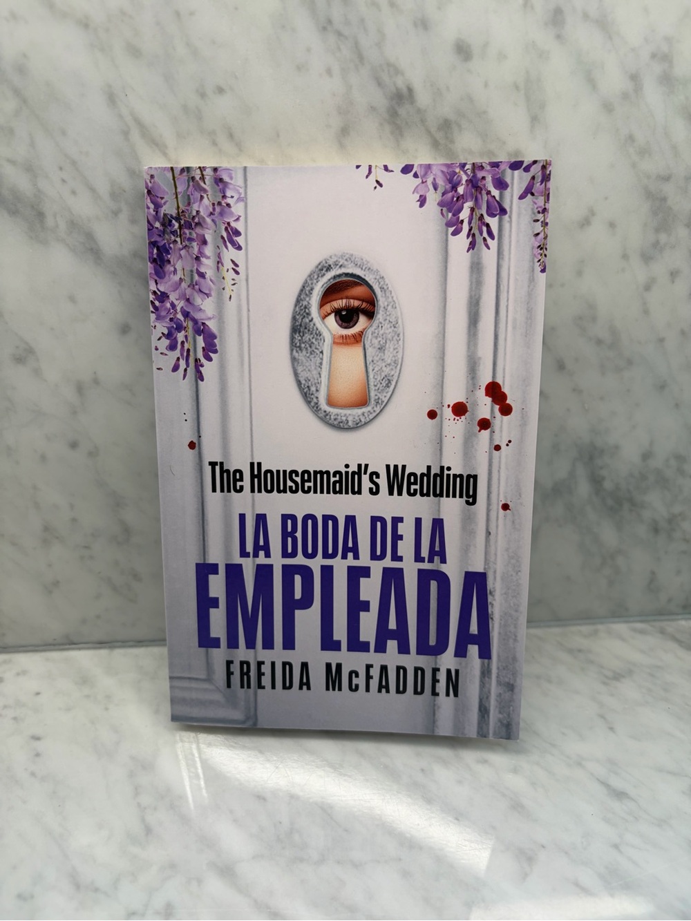 La Boda de la Empleada (The Housemaid’s Wedding) by Freida McFadden – Spanish